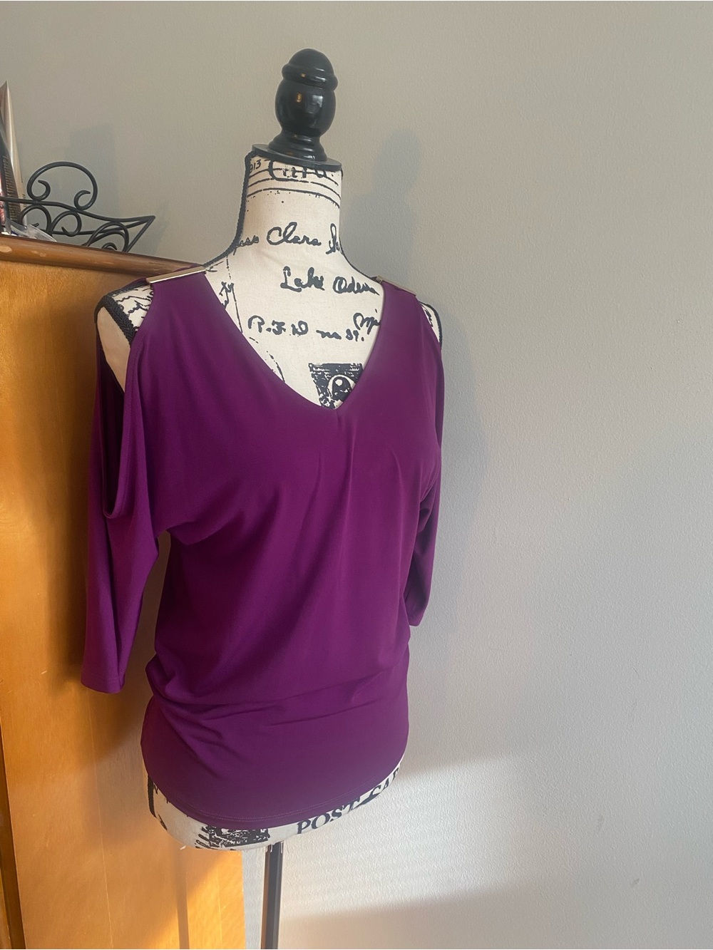 Cold-Shoulder V-Neck Women's Top - Purple